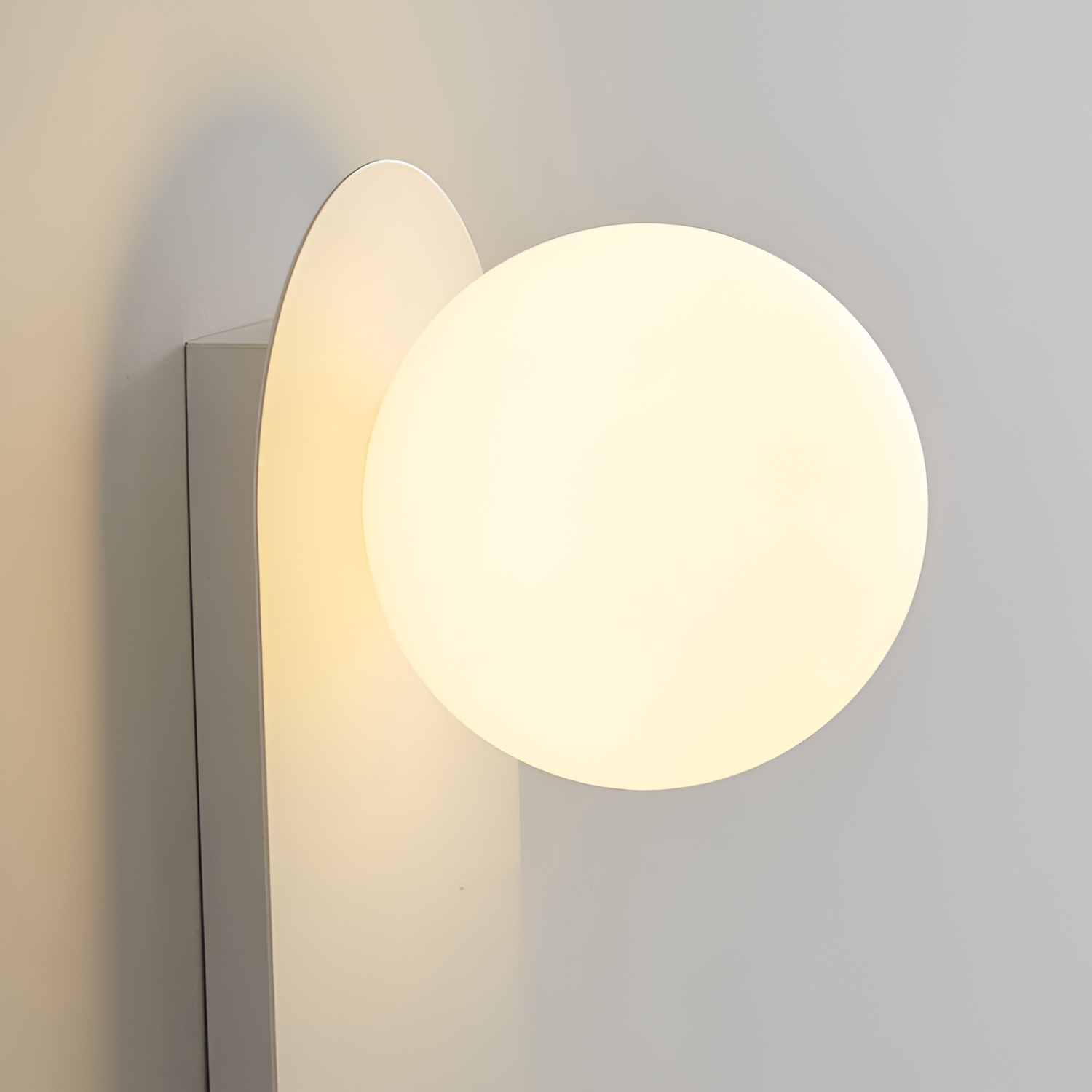 Minimalistisk Oval Væglampe - Nordisk Stil
