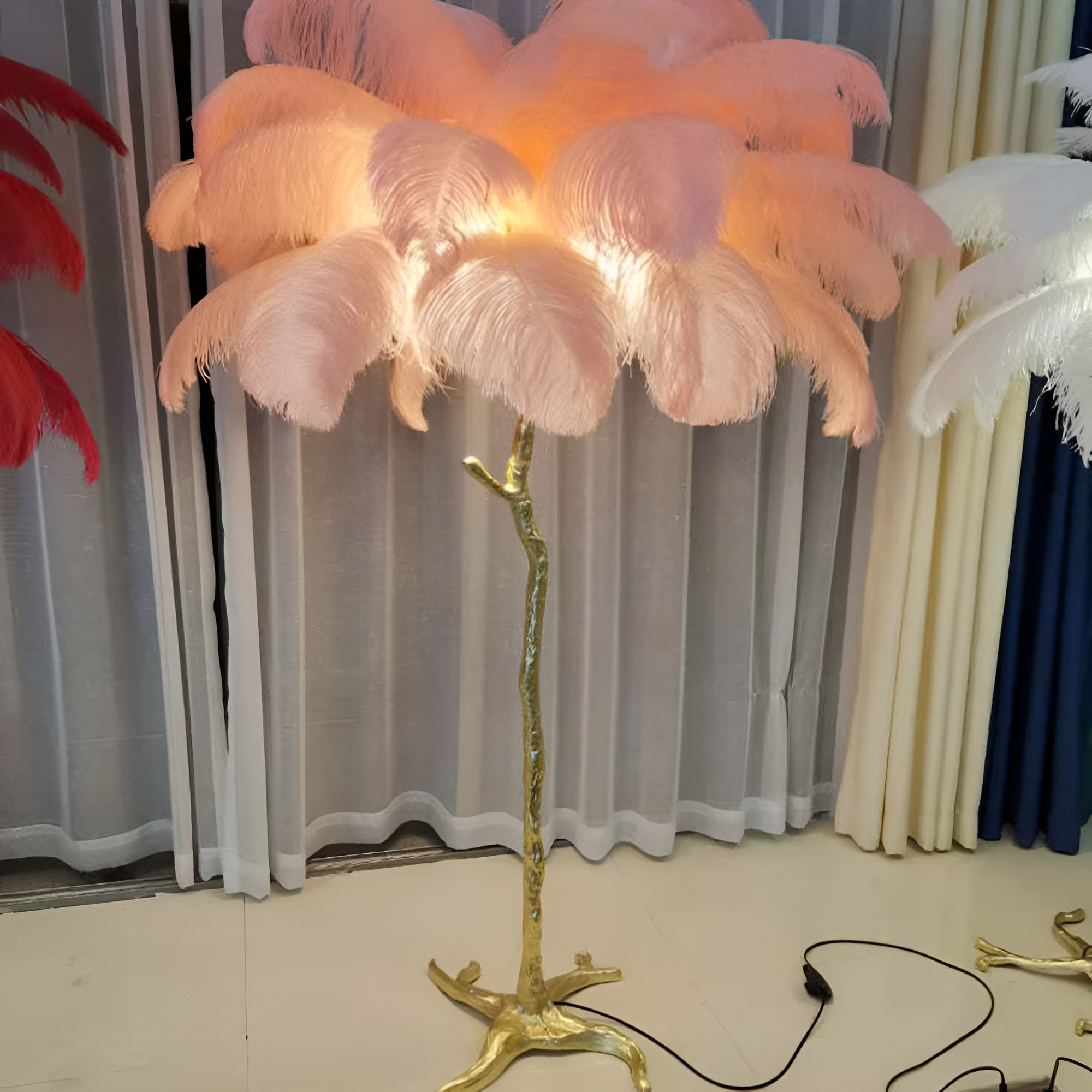 Træformet Fjeder Bordlampe - Dekorativ