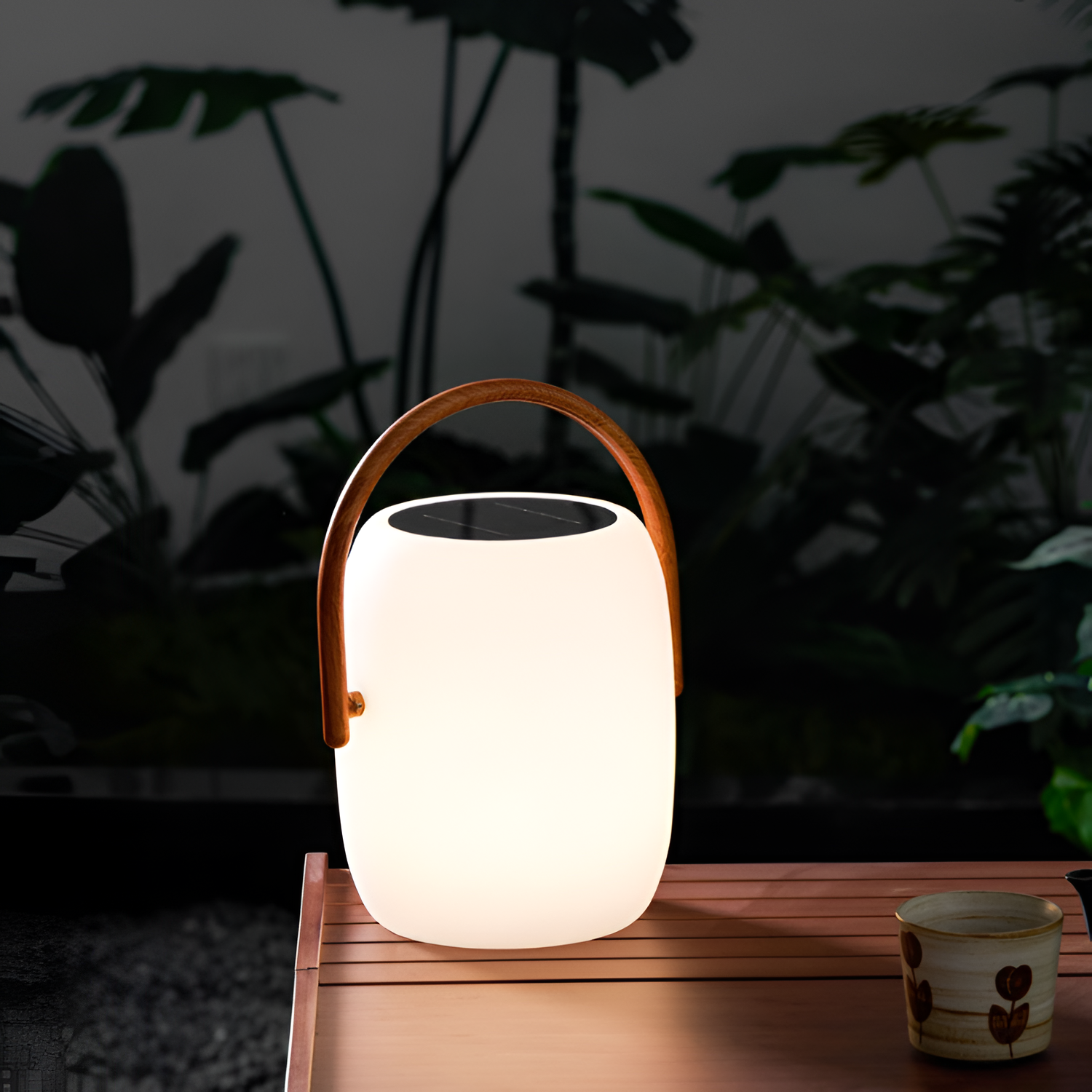 Minimalistisk bærbar lanterne lampe - solcelledrevet