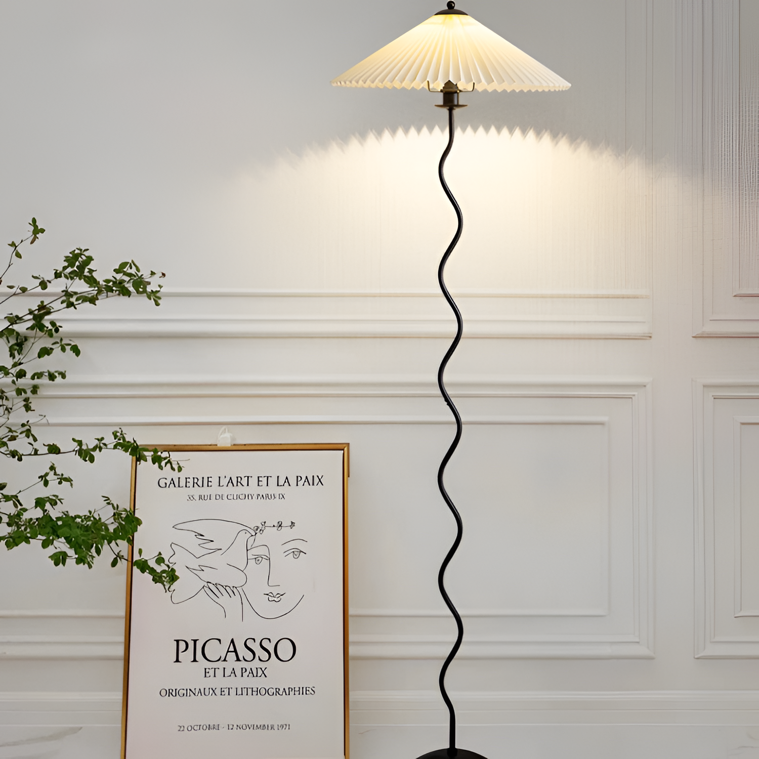 Plisseret Bølget Gulvlampe - Minimalistisk