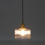 Pendellampe i ribbet glas – Vintage messinglampe