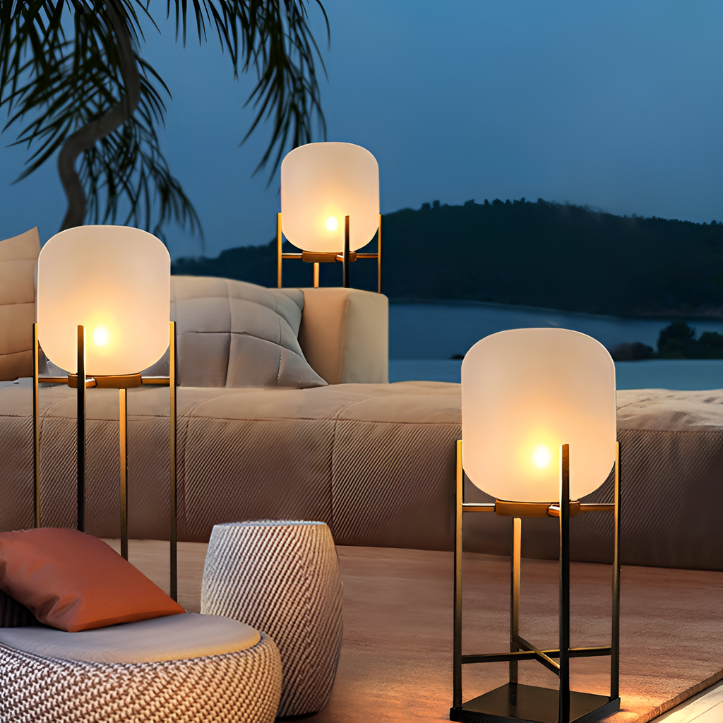 Geometrisk Industriel Solcelle Gulvlampe - Minimalistisk