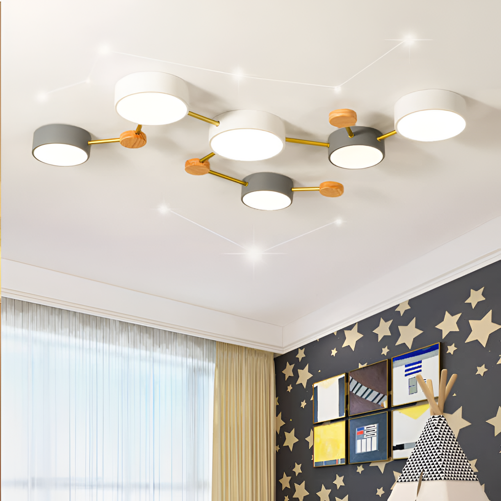 Minimalistisk indbygget lampe i massivt træ – skandinavisk stil