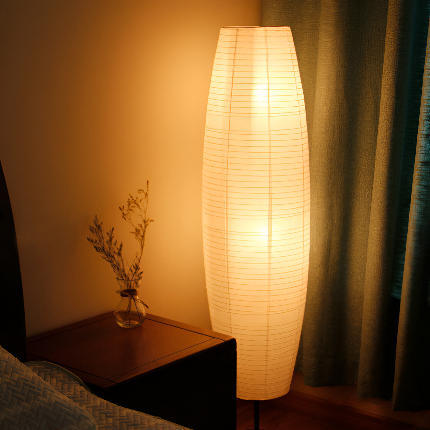 Rillet Høj Papirlampe - Minimalistisk