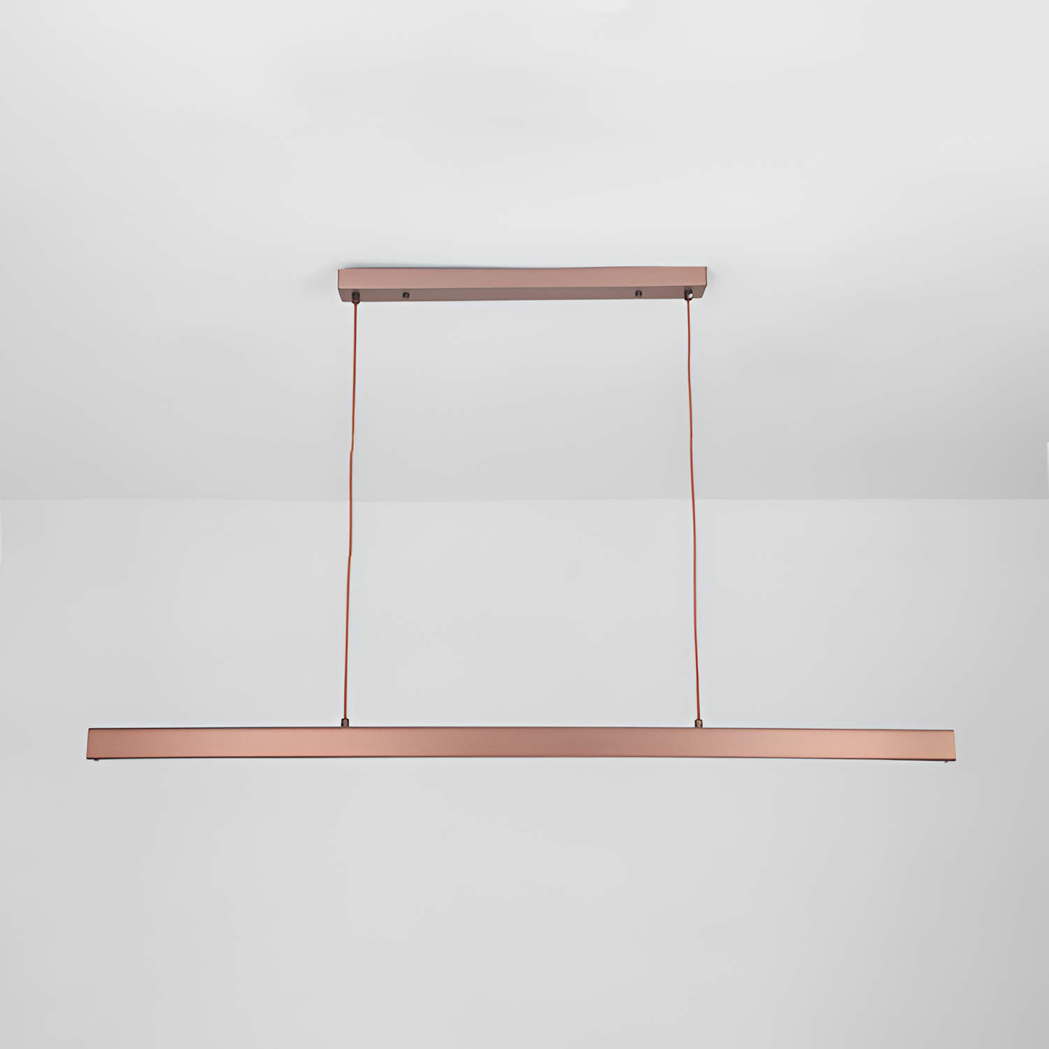 Minimalistisk Lineær Pendellampe - Strømlinet