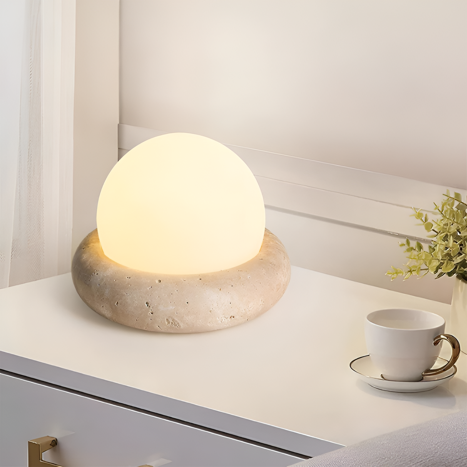 Skulpturel Travertin Bordlampe - Minimalistisk