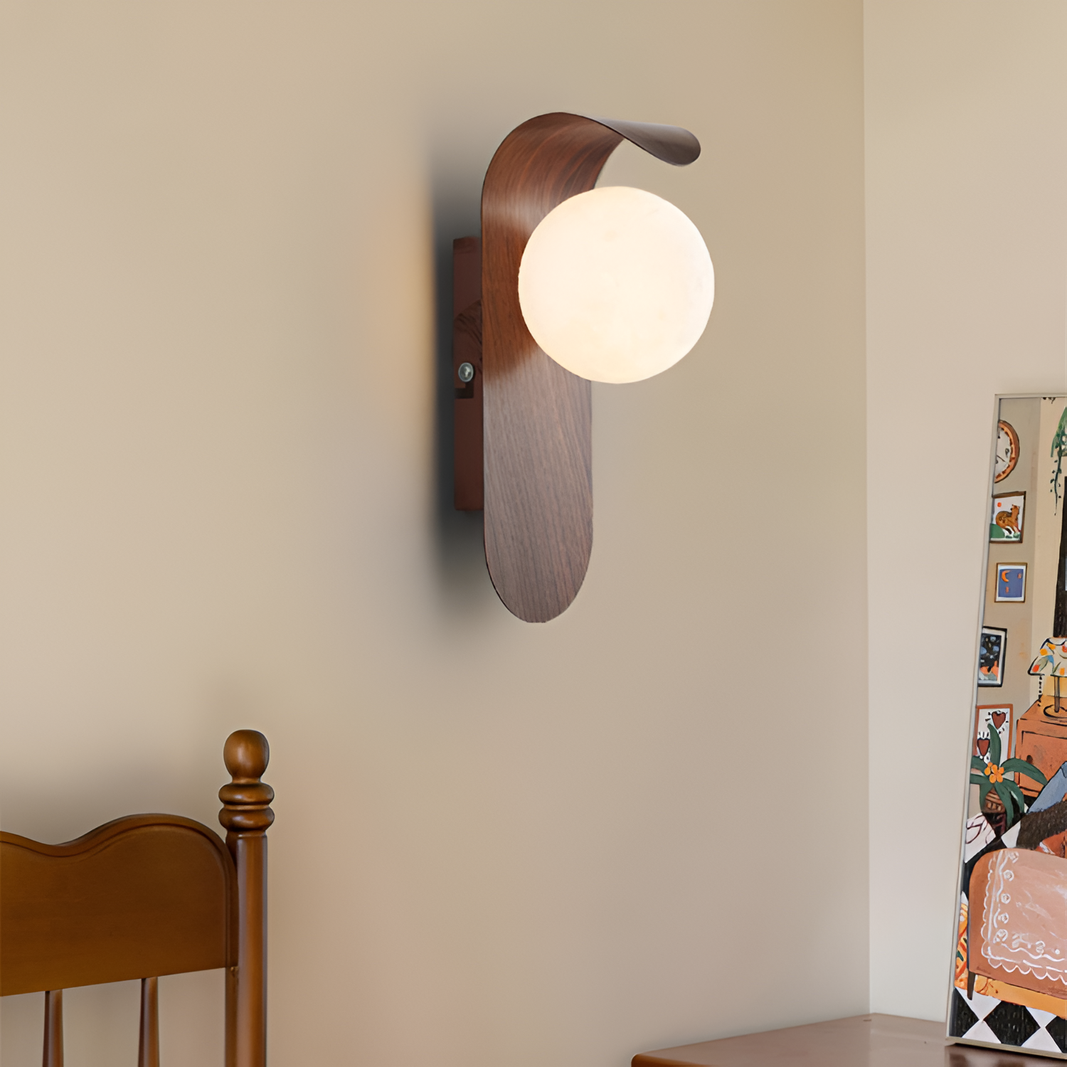 Minimalistisk buet væglampe – Art Deco-stil
