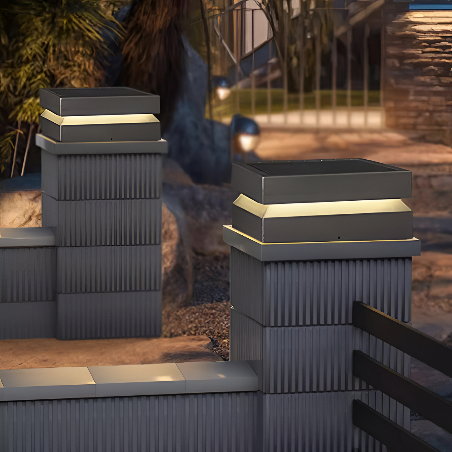 Tekstureret Finish Solcellelampe til Søjle - Minimalistisk