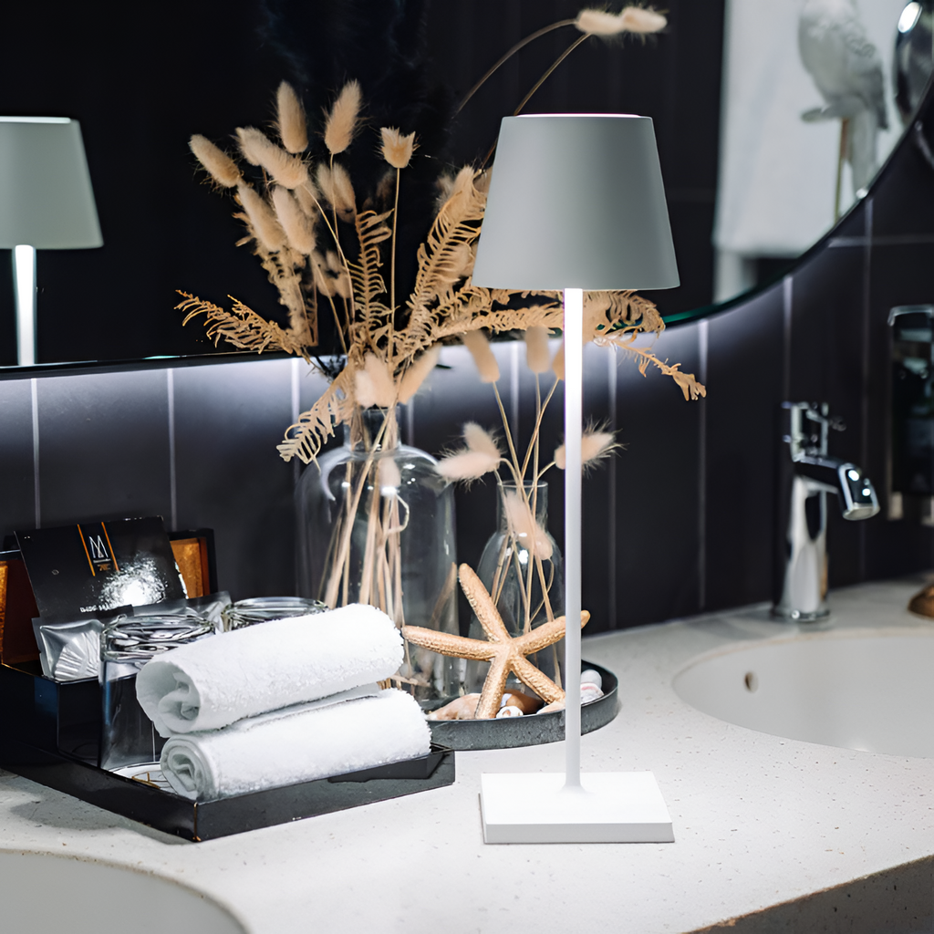 Minimalistisk Trådløs Bordlampe - Dæmpbar