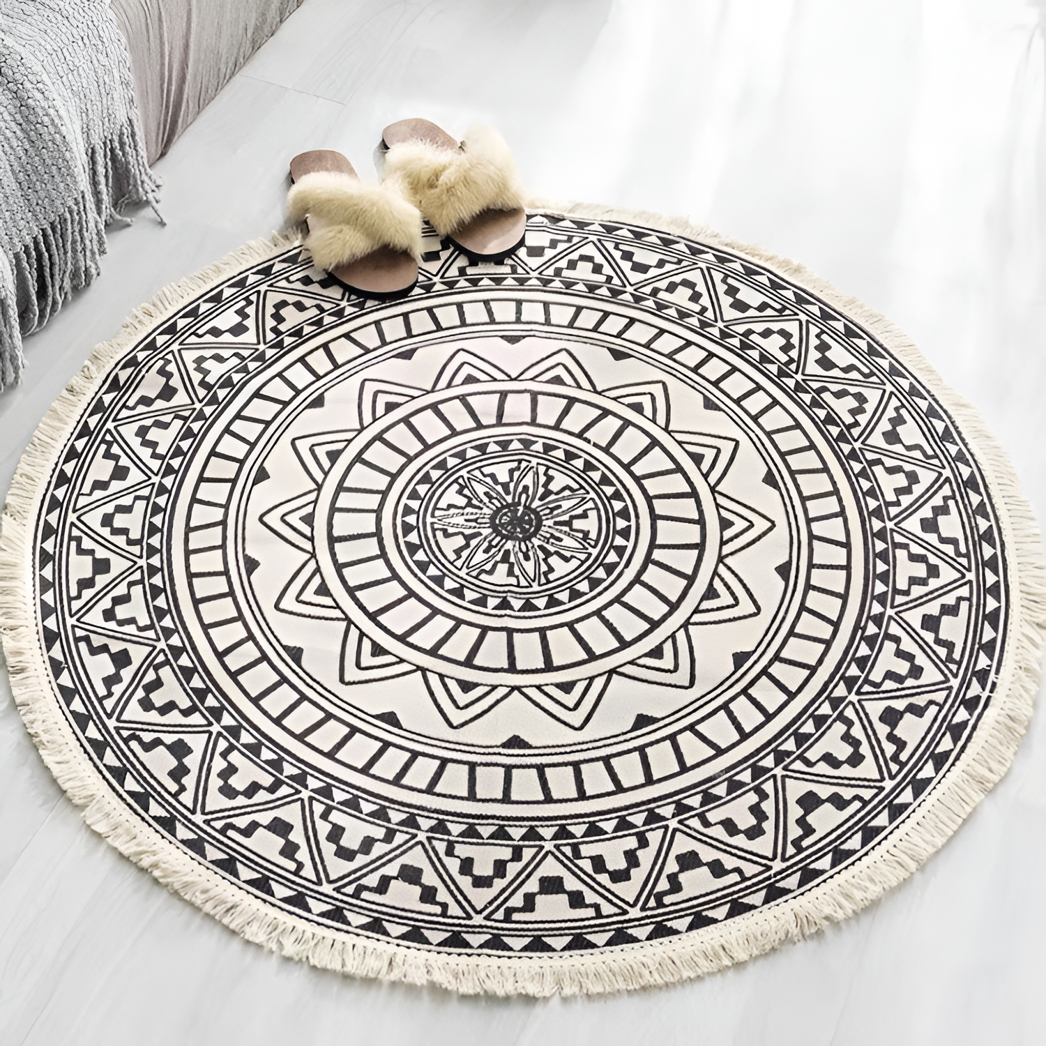 Mandala-mønstret Rundt Gulvtæppe Med Kvaster - Indretning Boho