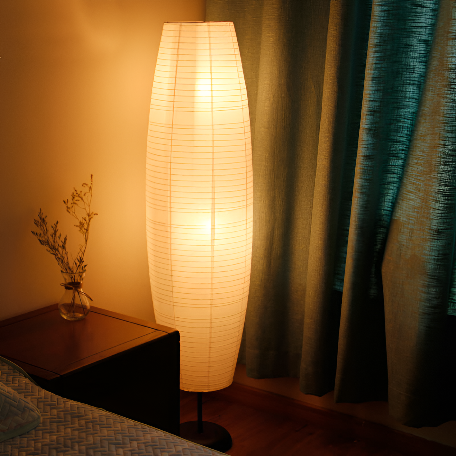 Rillet Høj Papirlampe - Minimalistisk