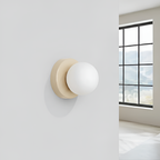 Nordisk Ball LED-væglampe – Moderne belysning til soveværelset