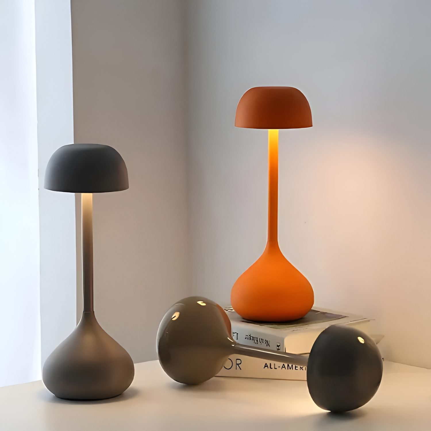 LunaGlow - Trådløs Dæmpbar LED Bordlampe