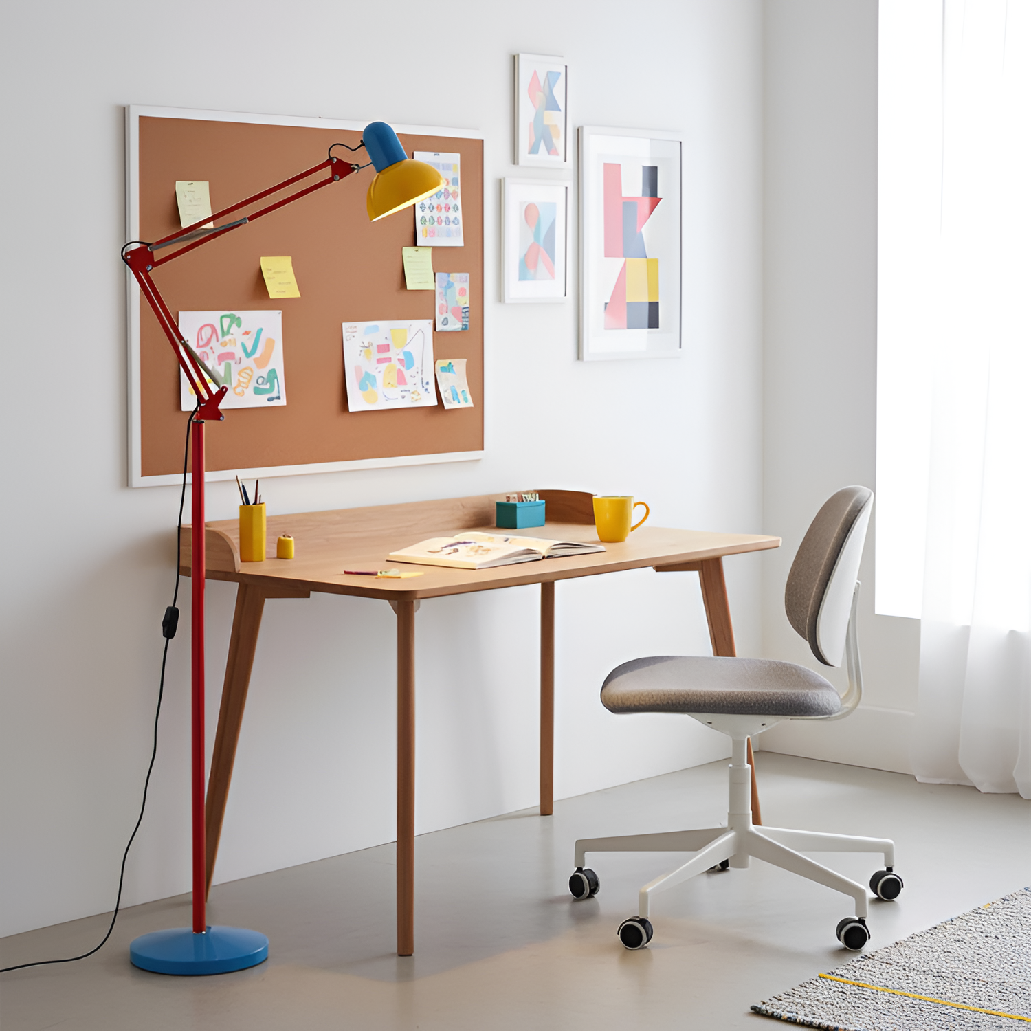 Memphis Industrial gulvlampe med flere arme – justerbar