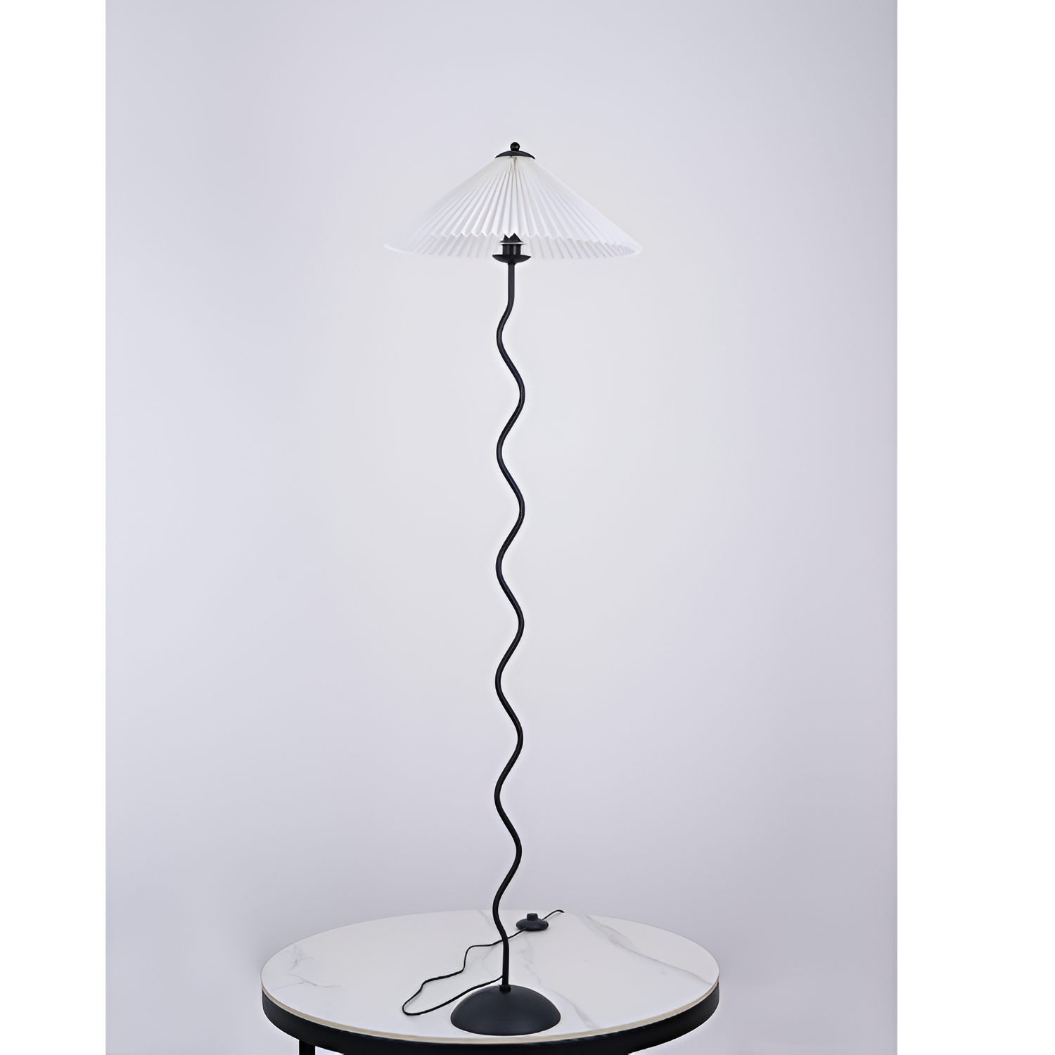 Plisseret Bølget Gulvlampe - Minimalistisk