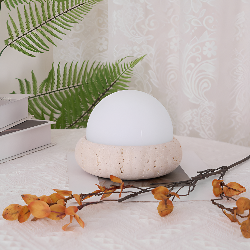 Skulpturel Travertin Bordlampe - Minimalistisk