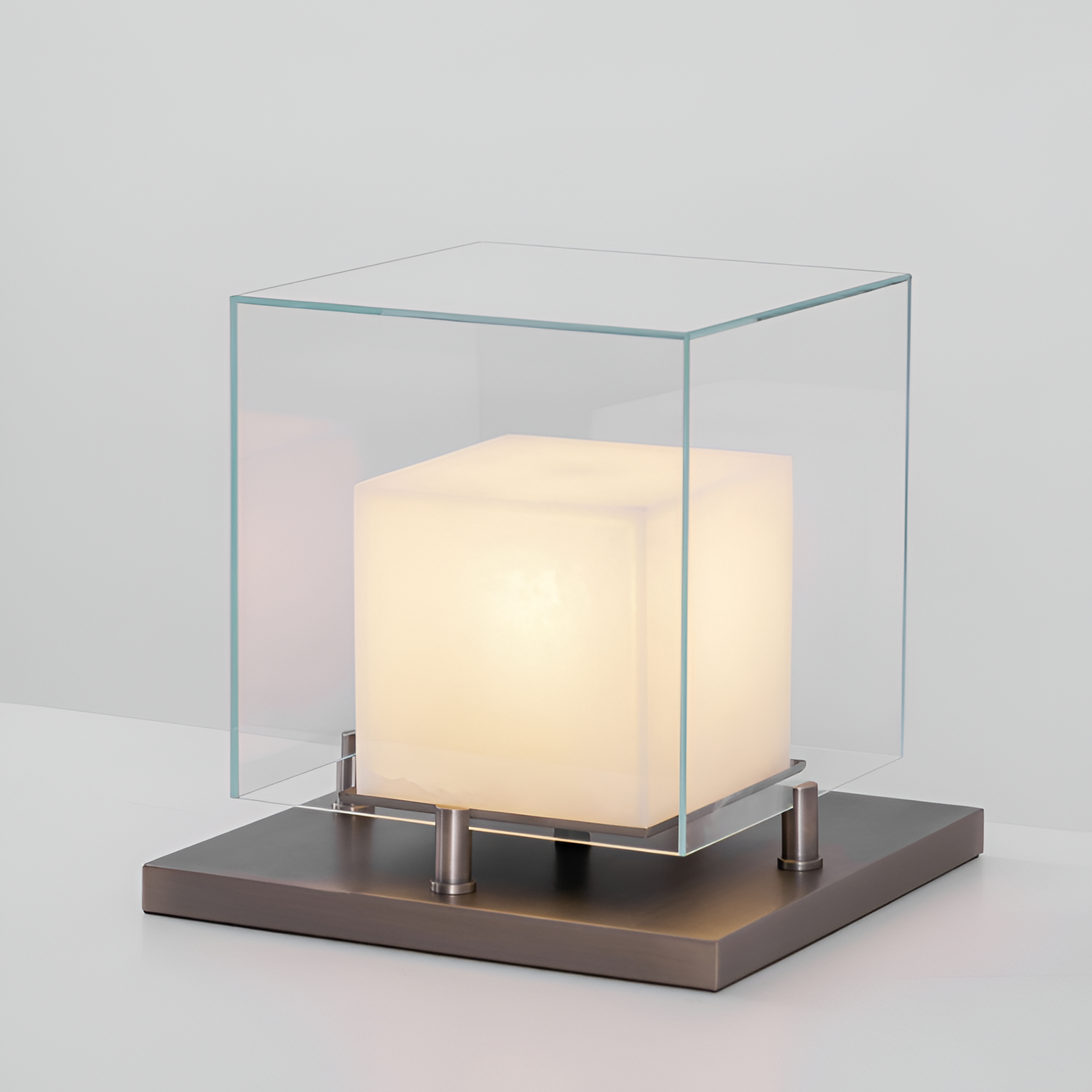 Minimalistisk Geometrisk Bordlampe - Industriel