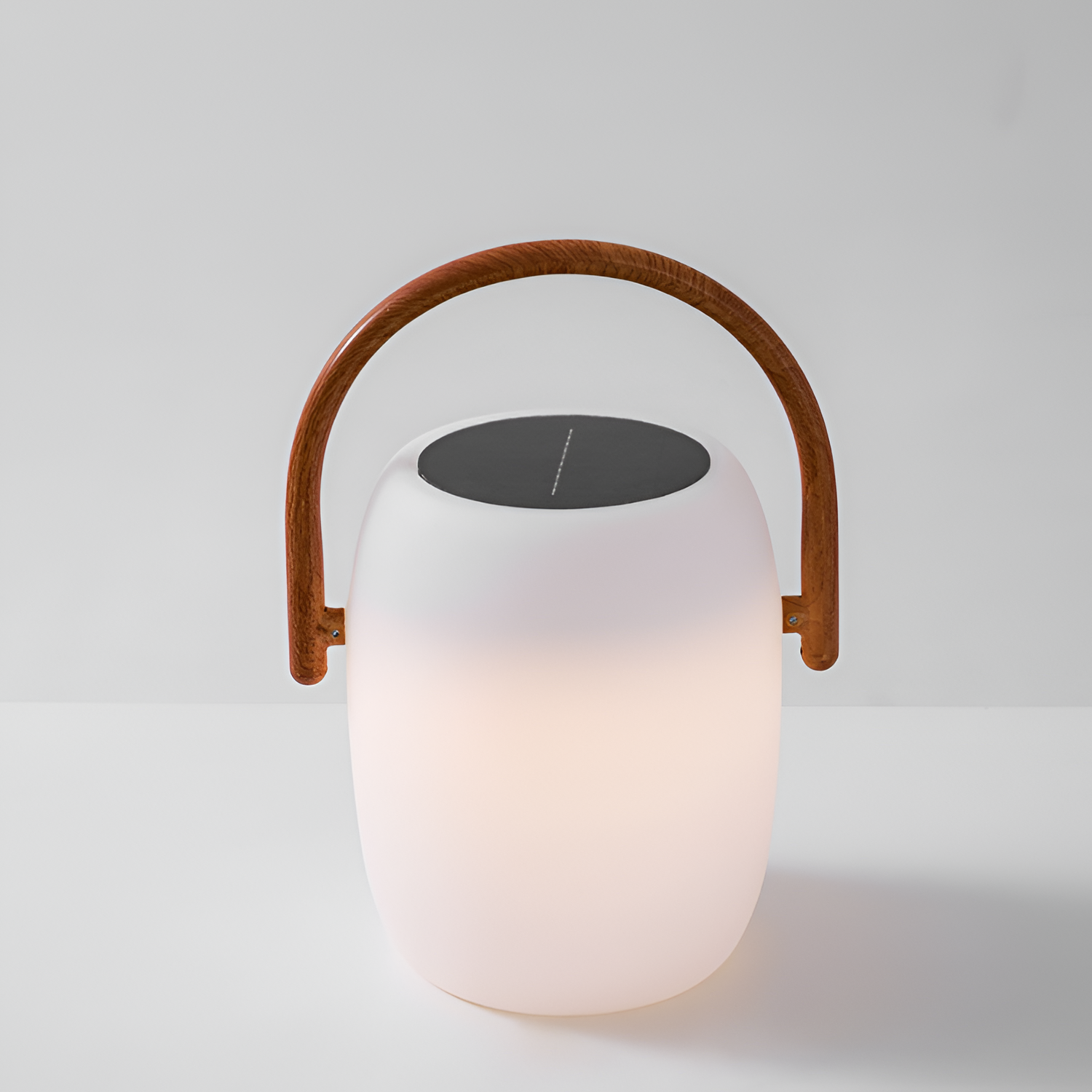 Minimalistisk bærbar lanterne lampe - solcelledrevet
