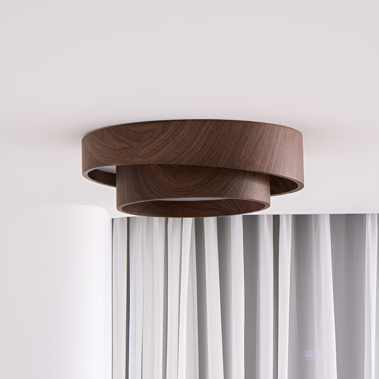 Lagdelt Træ-Effekt Loftslampe - Minimalistisk