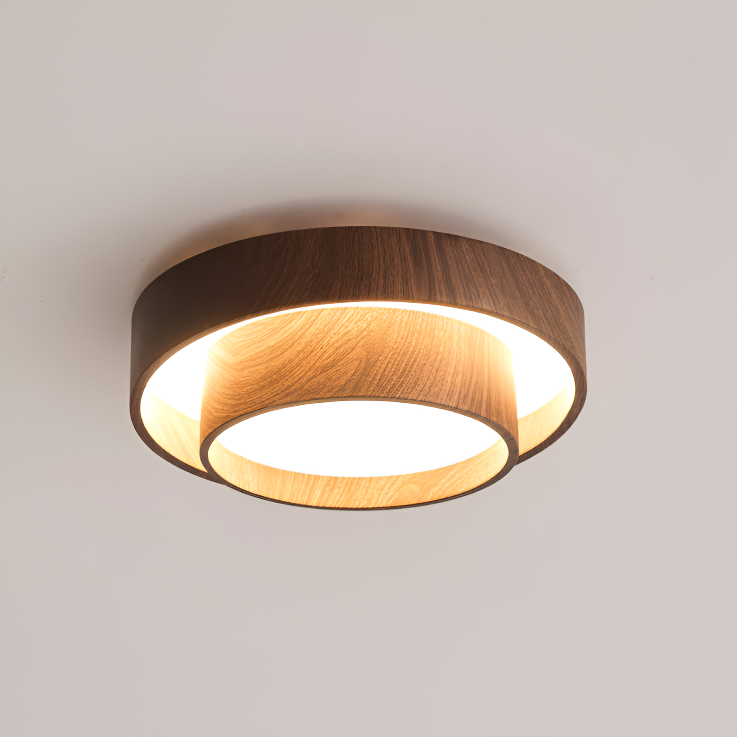Lagdelt Træ-Effekt Loftslampe - Minimalistisk