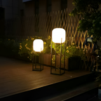 Geometrisk Industriel Solcelle Gulvlampe - Minimalistisk