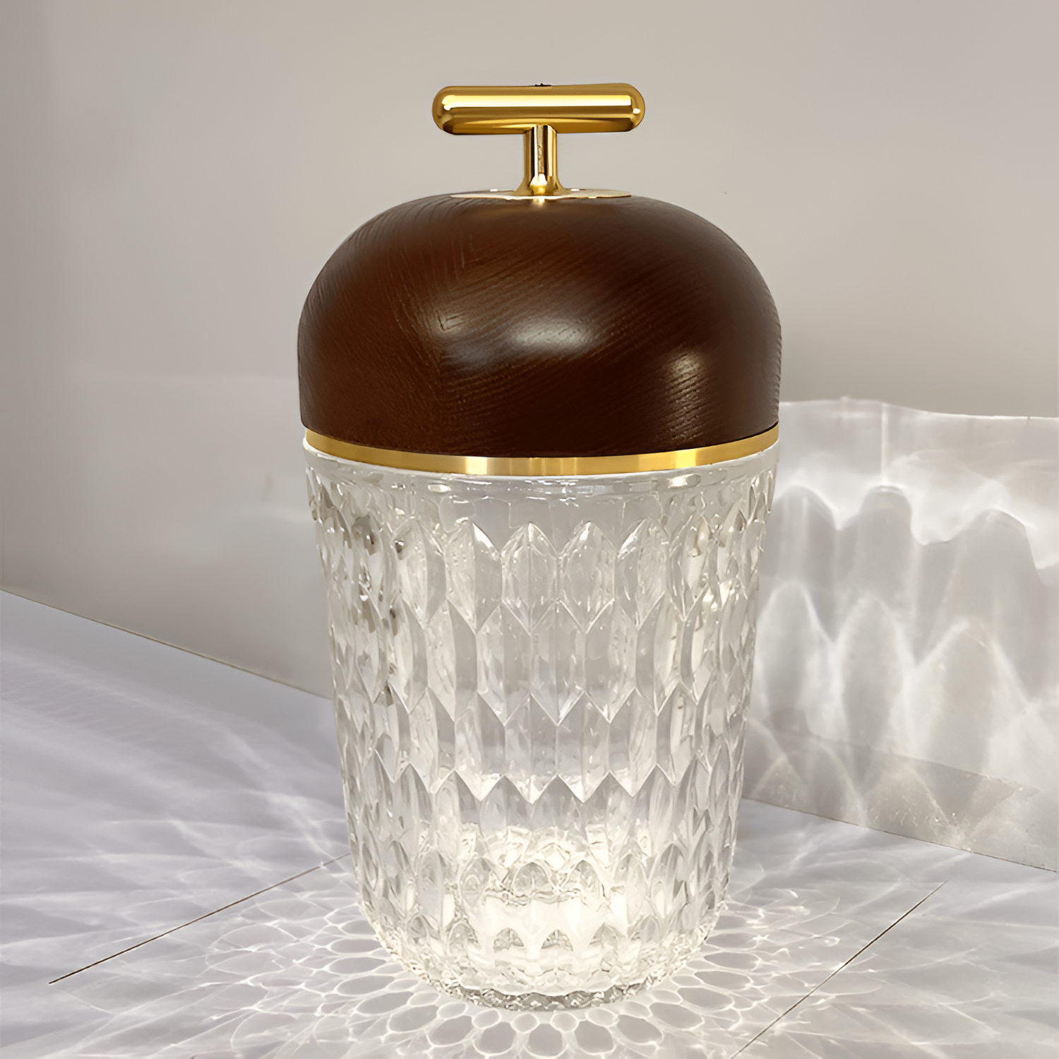 Minimalistisk Facetteret Bærbar Lampe - Ledningsfri
