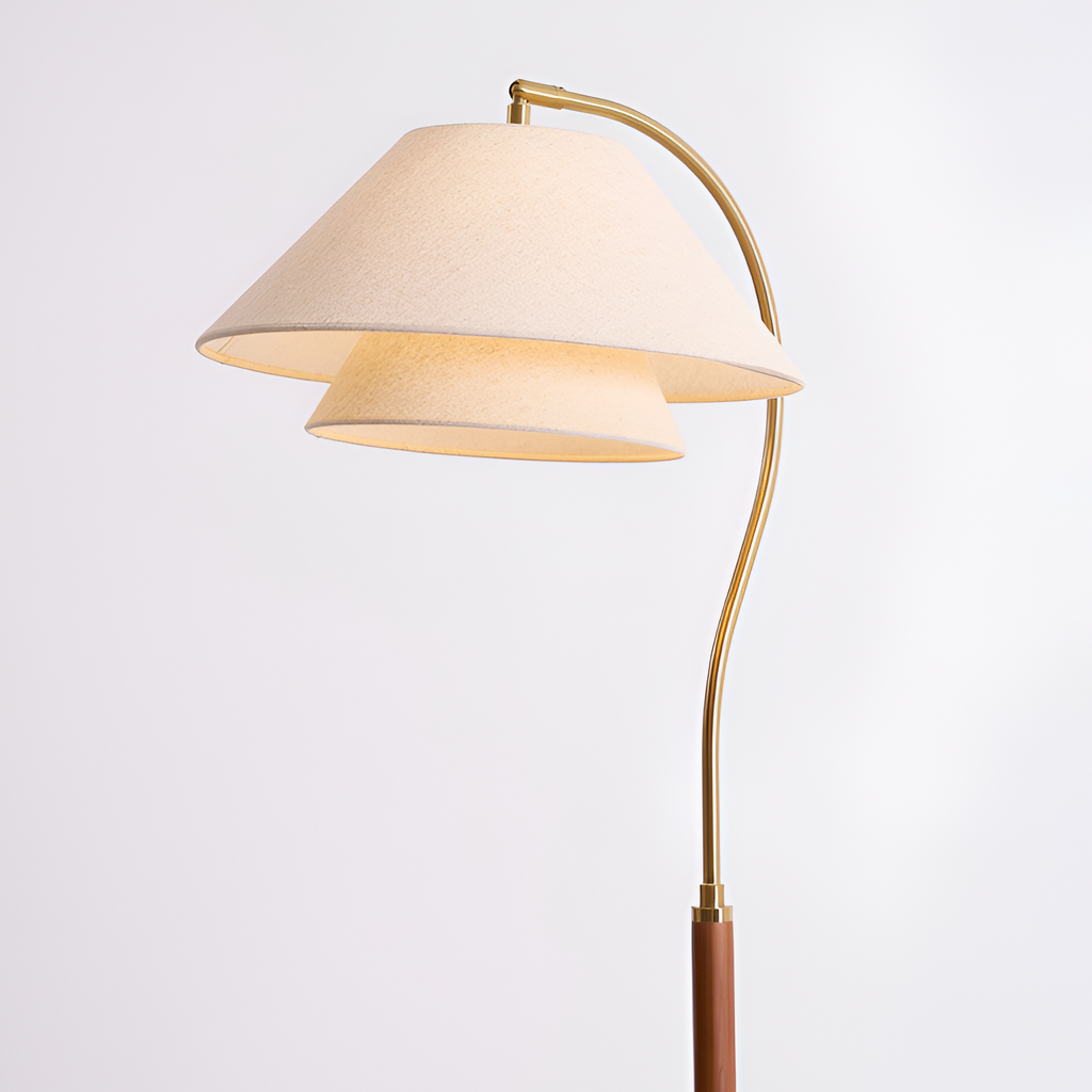 Buet Gulvlampe - Minimalistisk