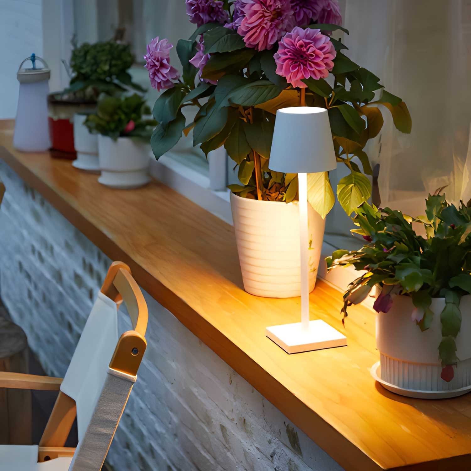 Minimalistisk Trådløs Bordlampe - Dæmpbar