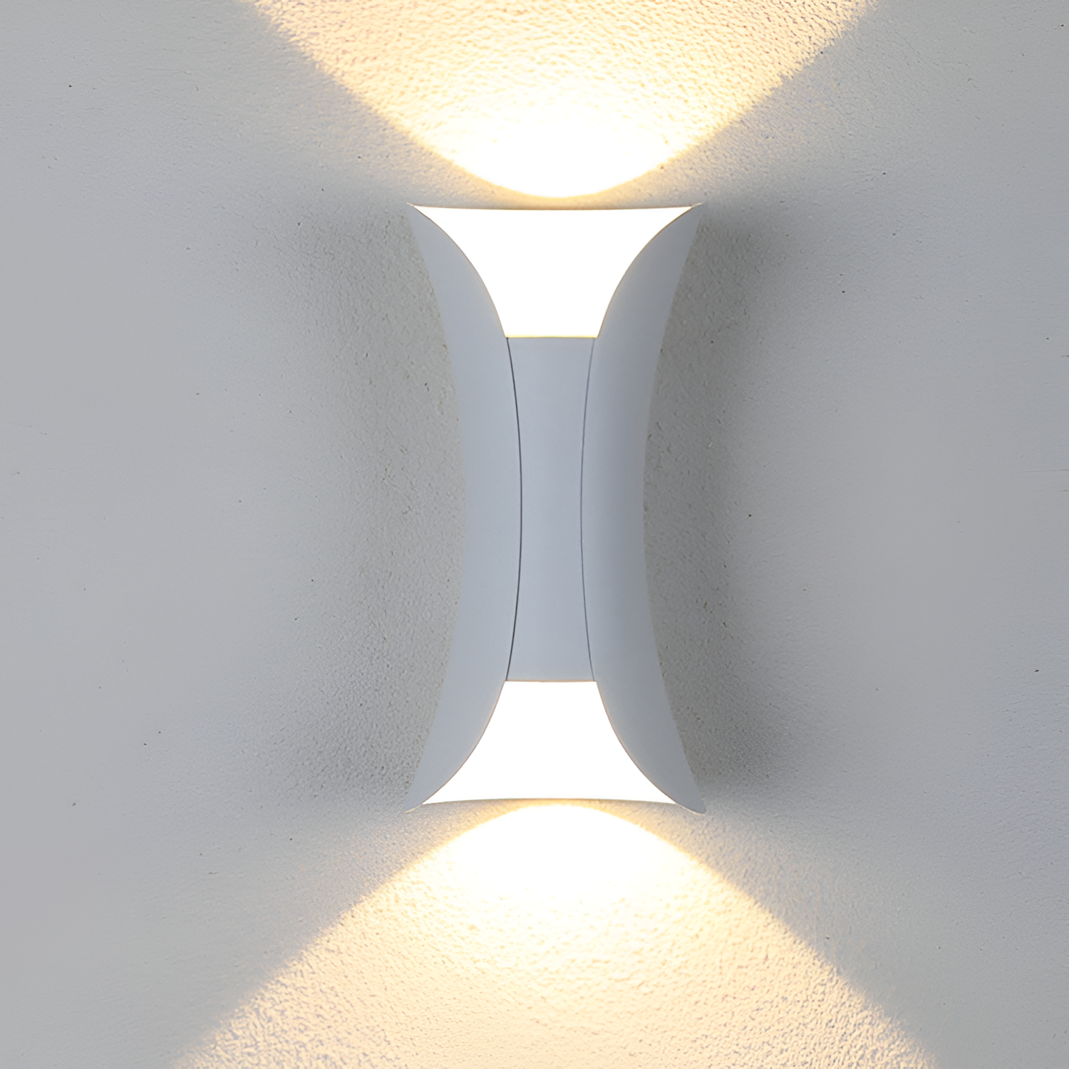 Minimalistisk Buet Væglampe - Moderne