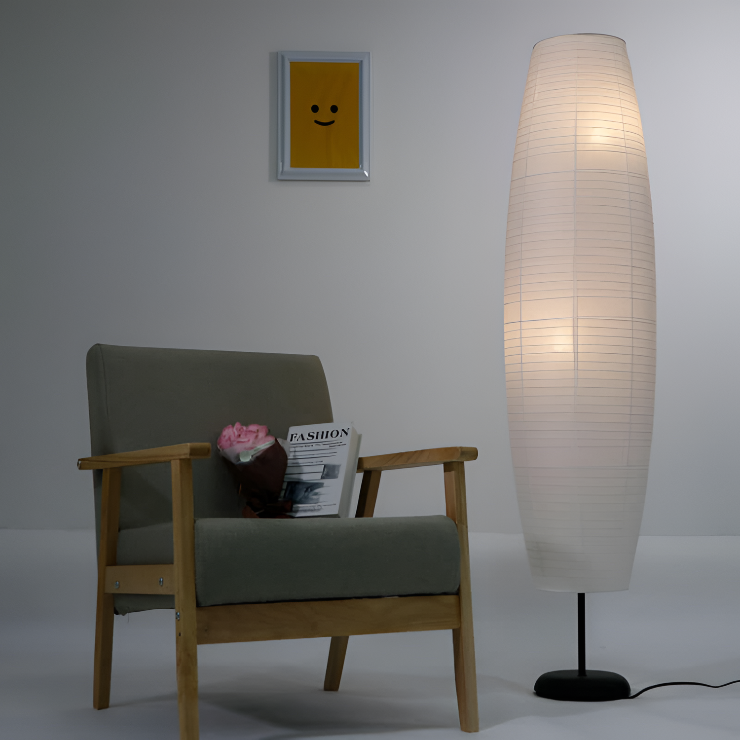 Rillet Høj Papirlampe - Minimalistisk