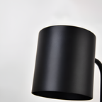 Minimalistisk bordlampe i træ med smeltevoks – lysdæmpbar