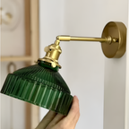Grøn Væglampe I Rillet Glas - Vintage Stil Til Stuen