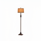 Traditionel Udsmykket Gulvlampe - Udskåret Detalje