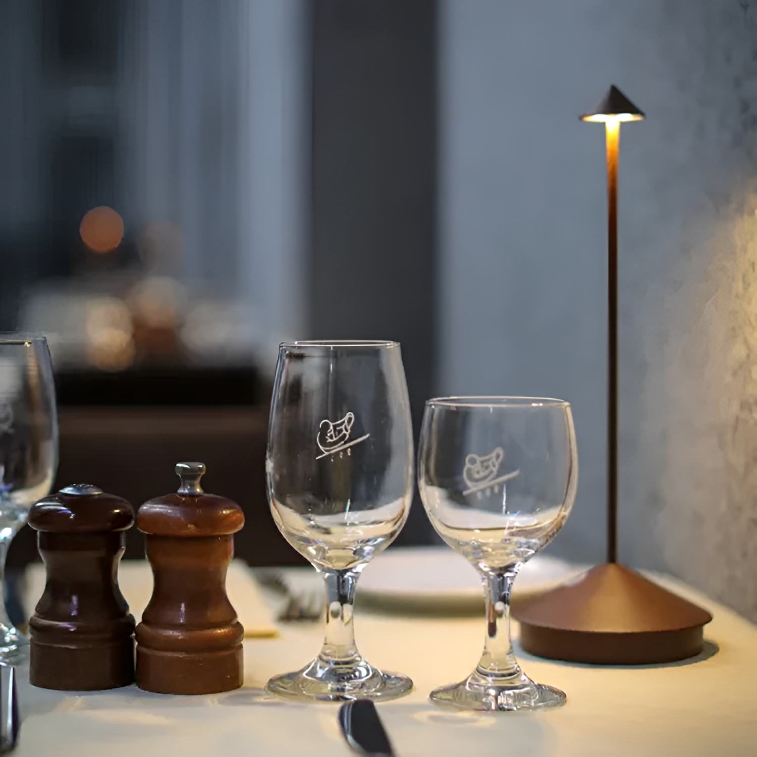 Minimalistisk Bærbar Bordlampe - Ledningsfri