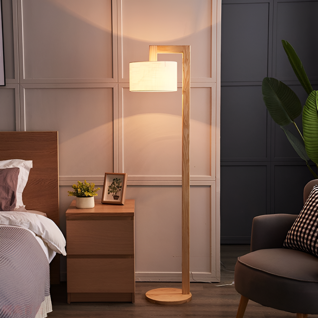 Minimalistisk Gulvlampe i Træ - Stilren