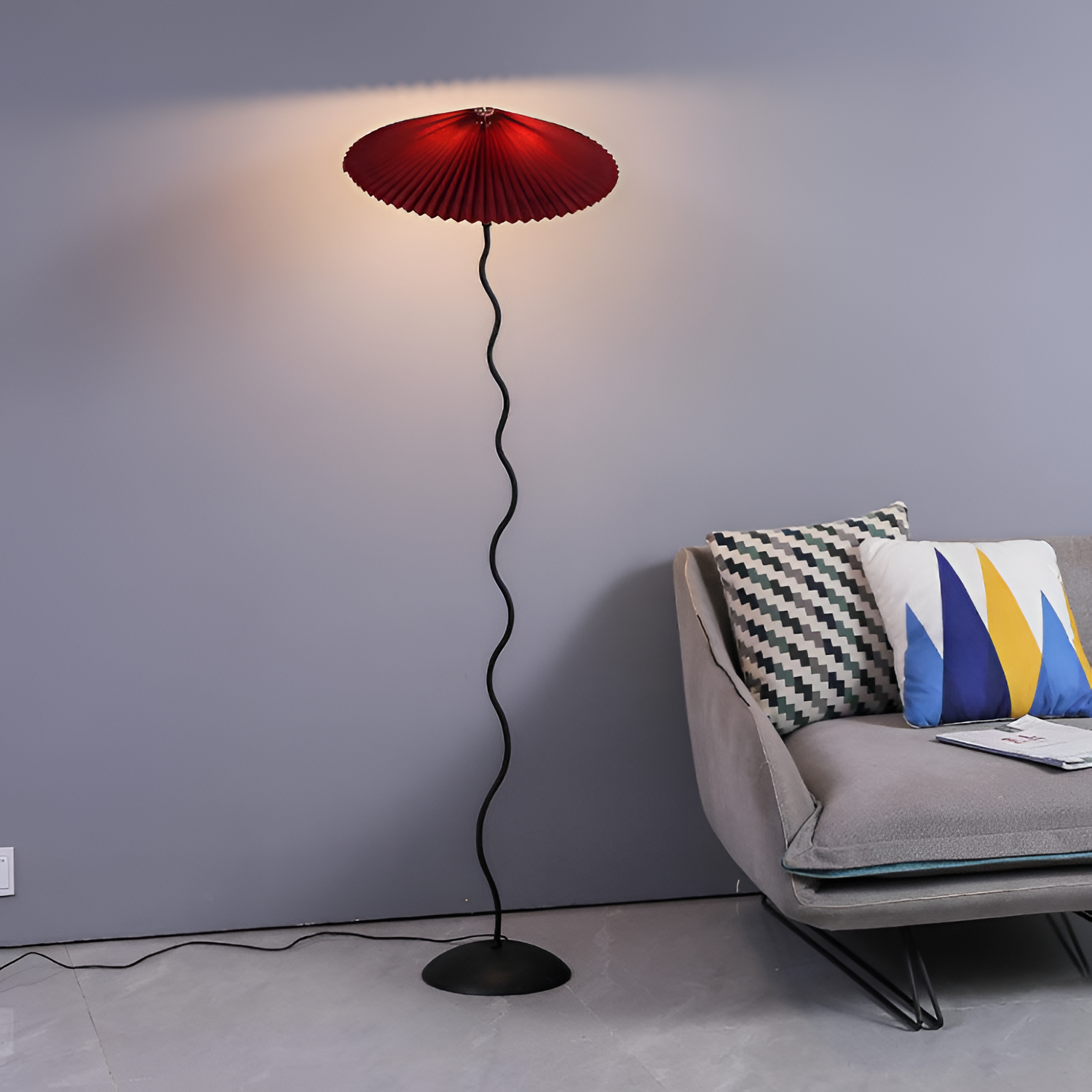 Plisseret Bølget Gulvlampe - Minimalistisk
