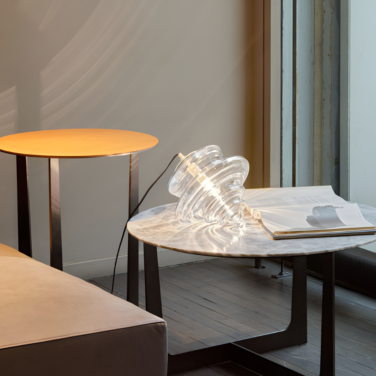 Skulpturel Rillet Glaspendel - Minimalistisk