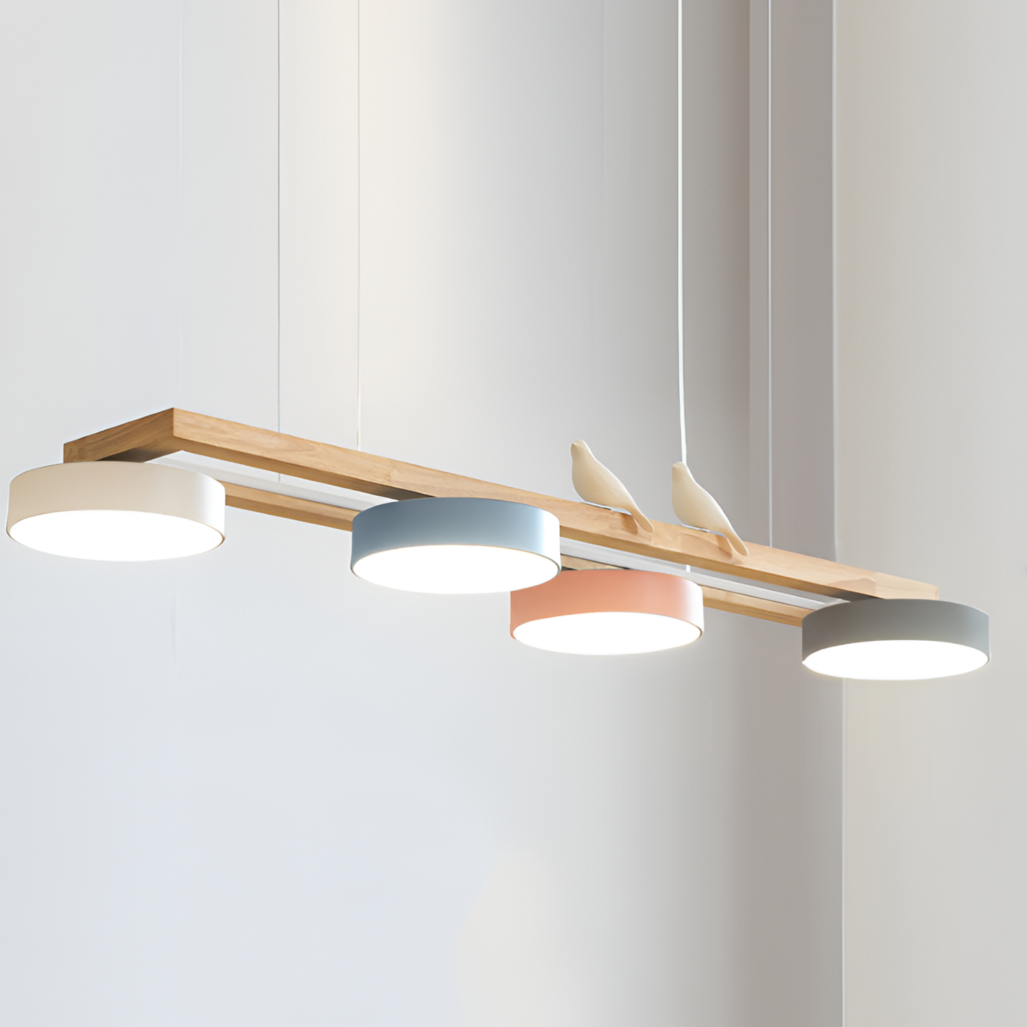 Nordisk Lineær Lysekrone - Minimalistisk