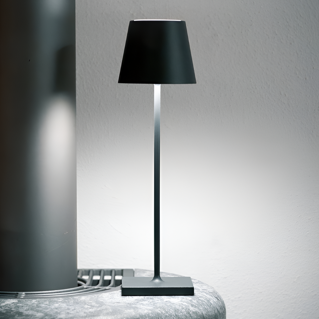 Minimalistisk Trådløs Bordlampe - Dæmpbar