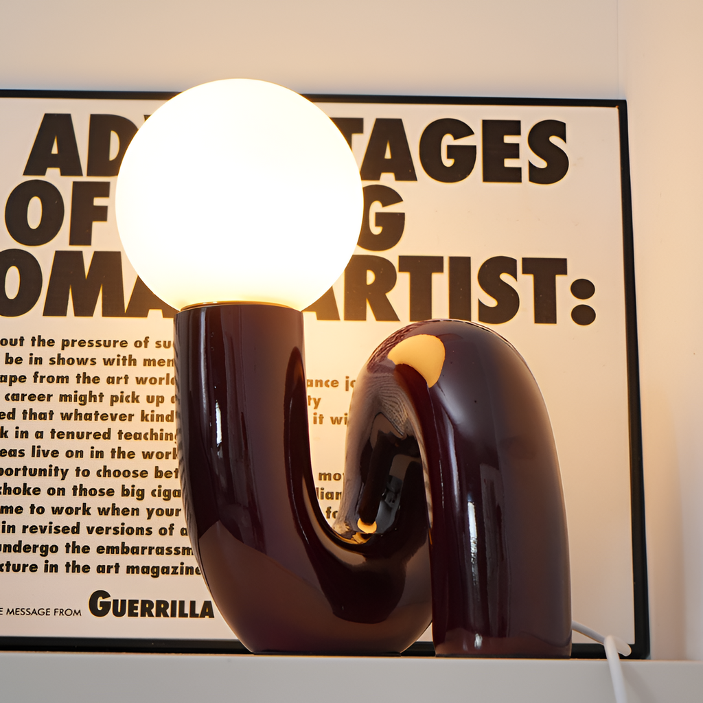 Moderne Skulpturel Bordlampe -  Minimalistisk