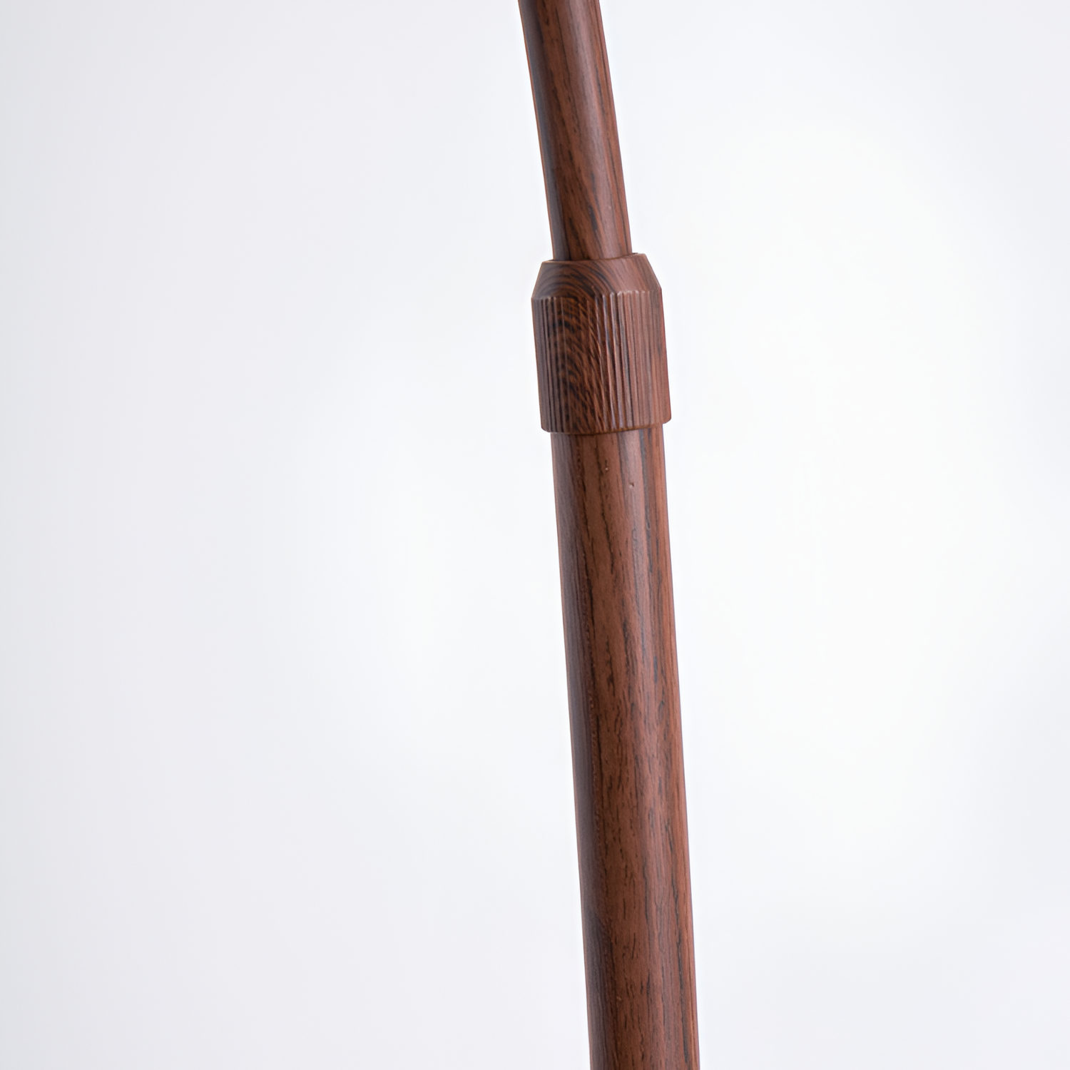 Mid-century Moderne Buegulvlampe - Justerbar