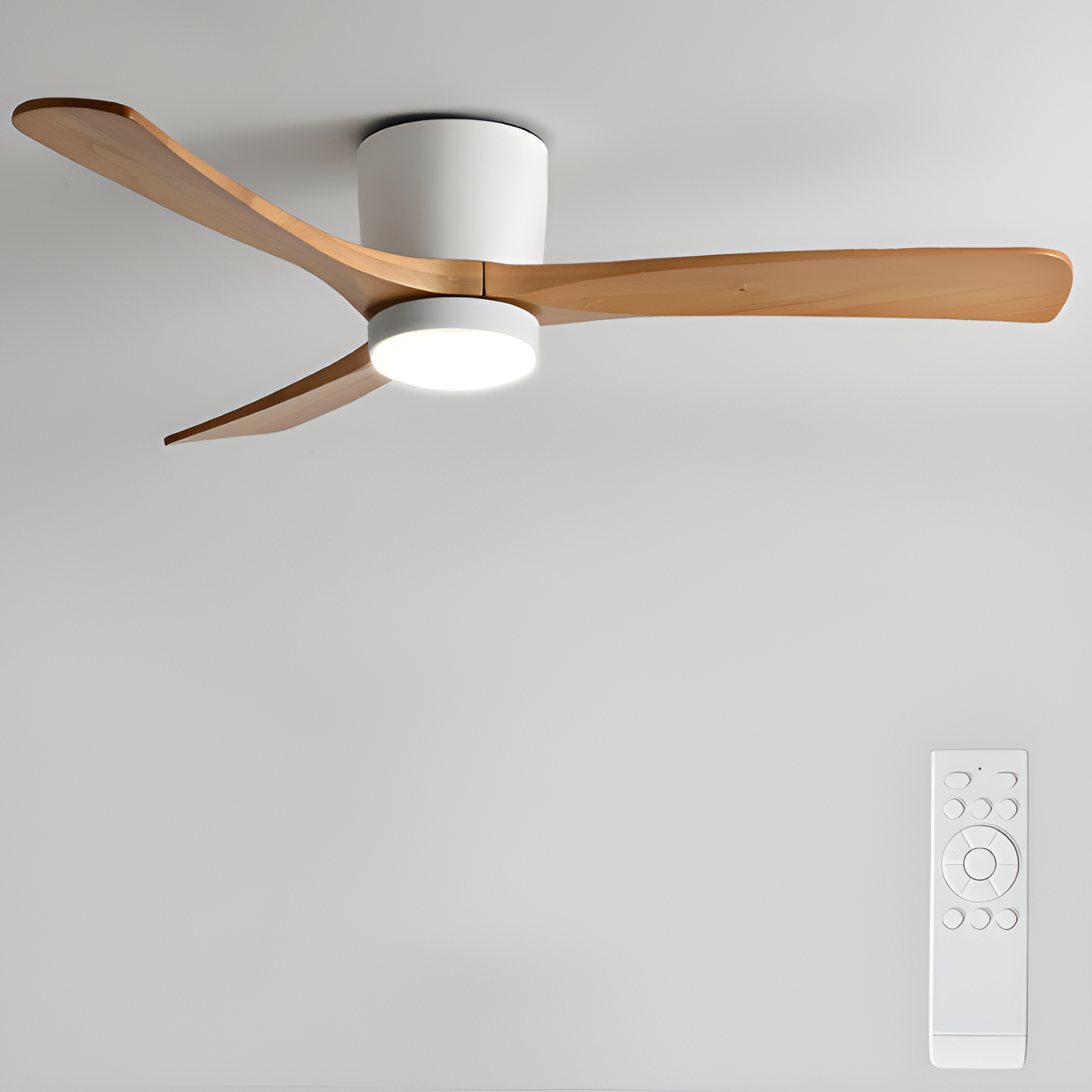 Nordisk Træ Loftsventilatorslampe - Justerbar
