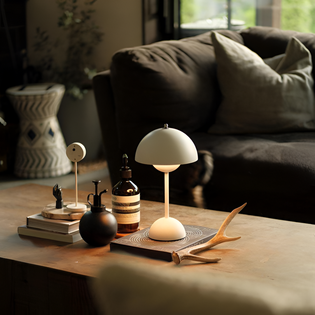 Minimalistisk Bærbar Bordlampe - Dæmpbar