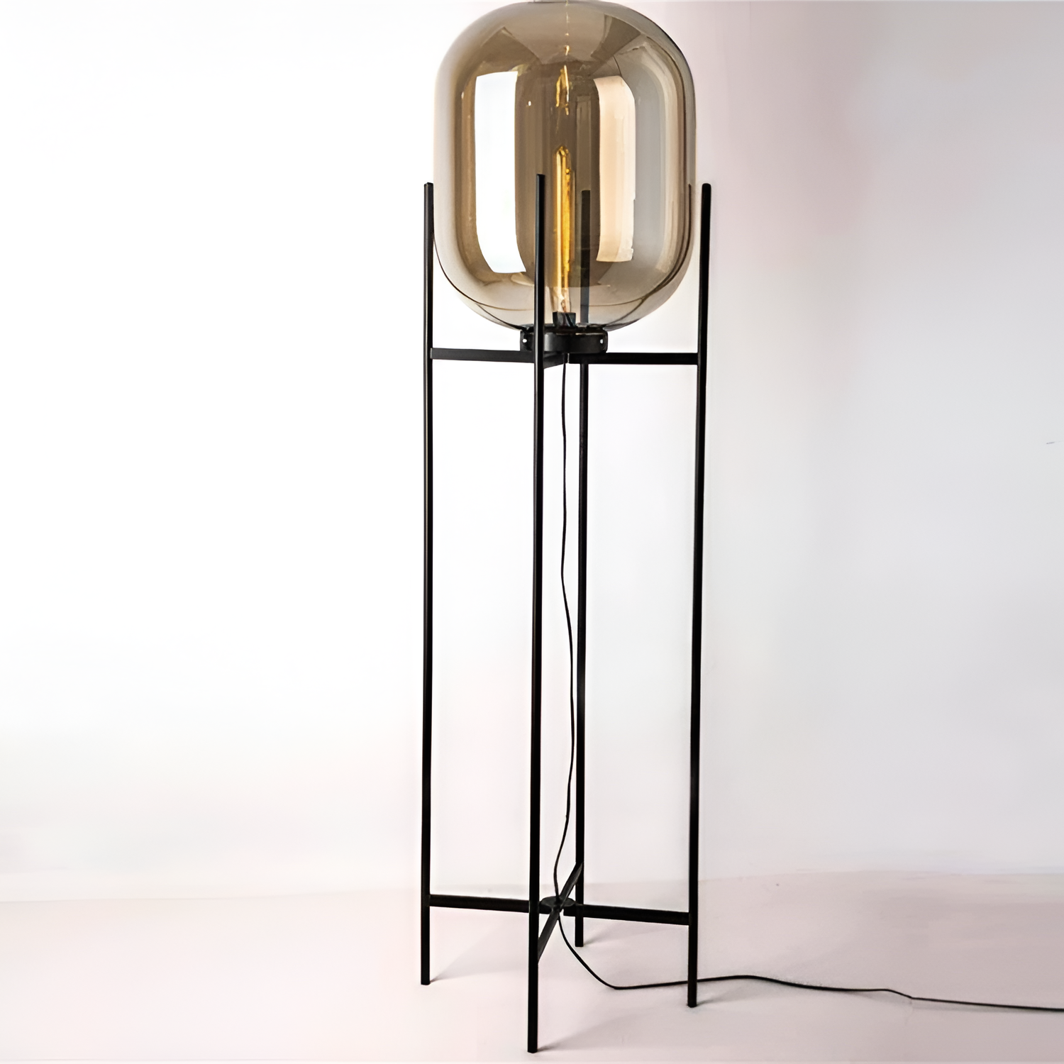 Industriel Glaskapsel Gulvlampe - Rav Røg Klar