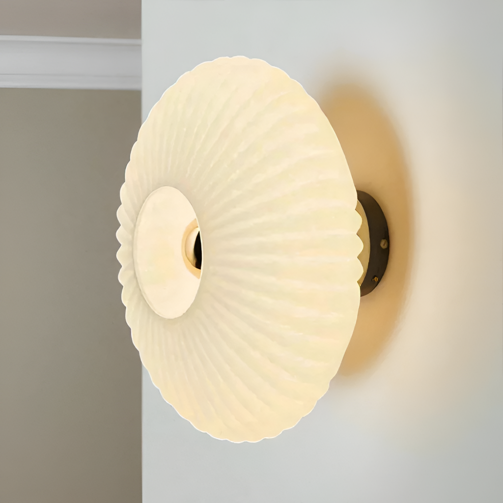 Retro-lampe i ribbet glas med bølgemønster – lysdæmpbar