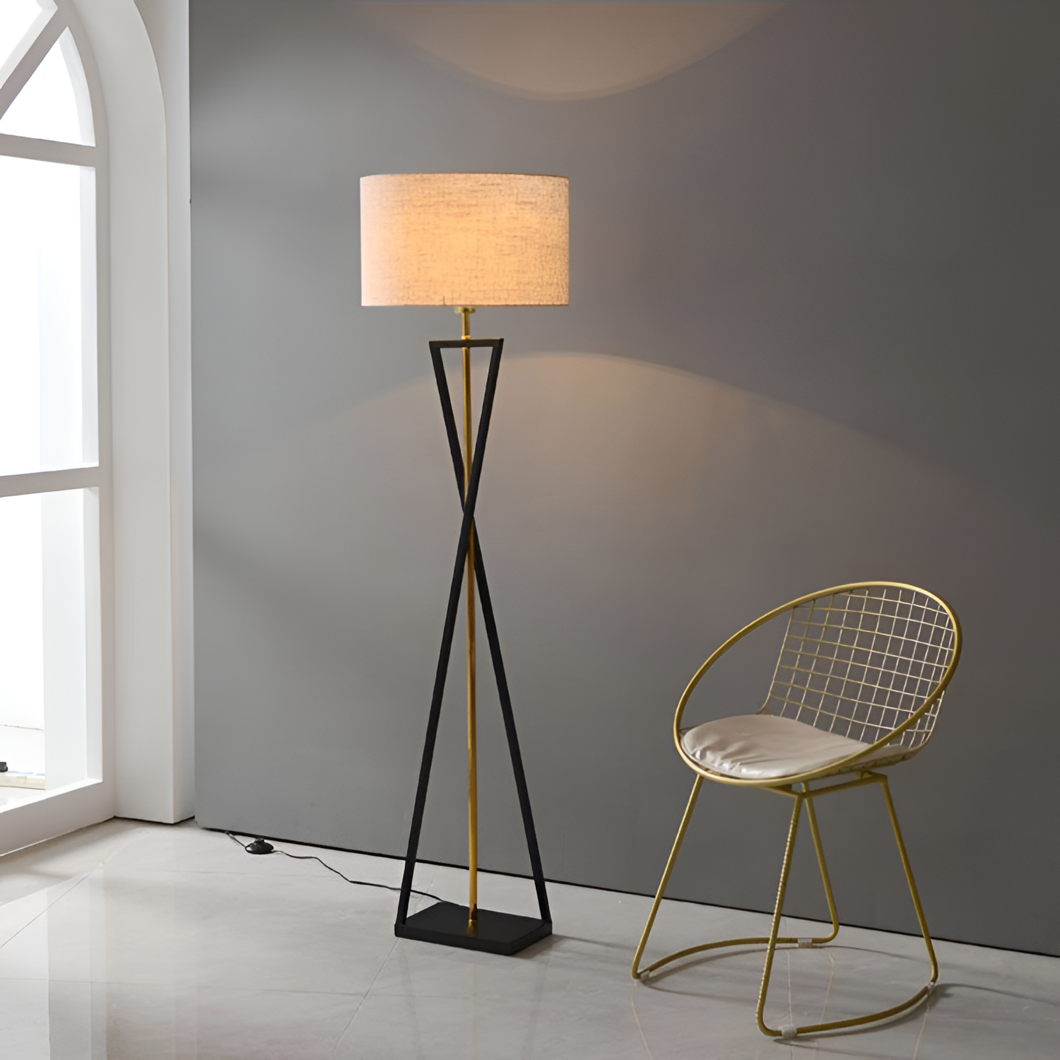 Minimalistisk Geometrisk Gulvlampe - Moderne Belysning