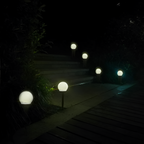 Rund LED-solcellelampe – Energieffektiv udendørs havedekoration