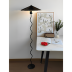 Plisseret Bølget Gulvlampe - Minimalistisk