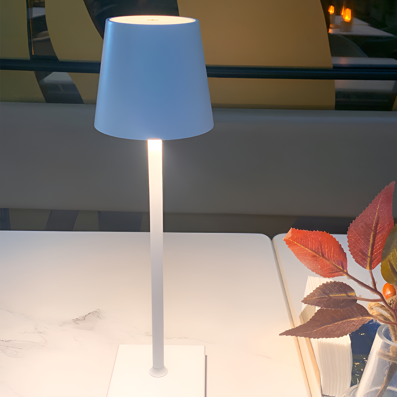 Minimalistisk Trådløs Bordlampe - Dæmpbar