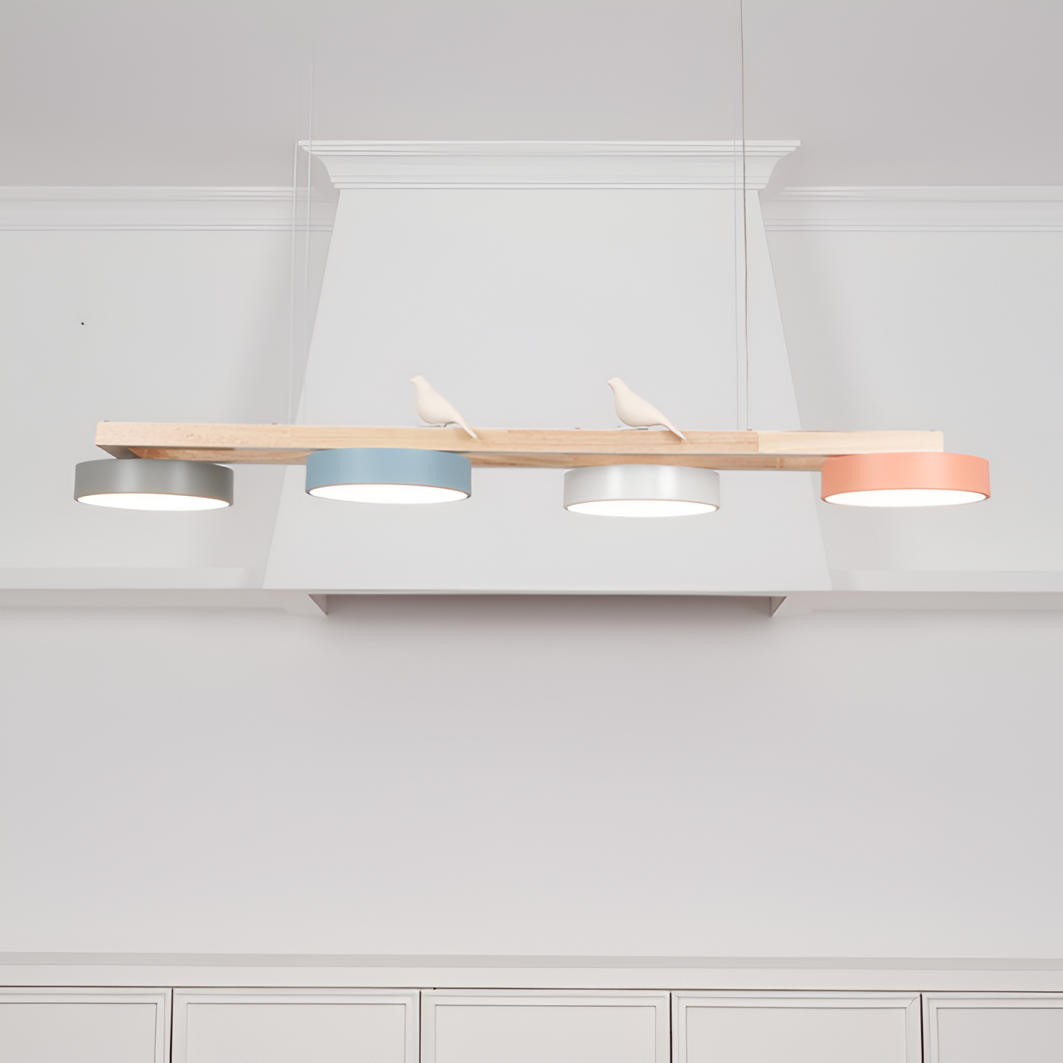Nordisk Lineær Lysekrone - Minimalistisk